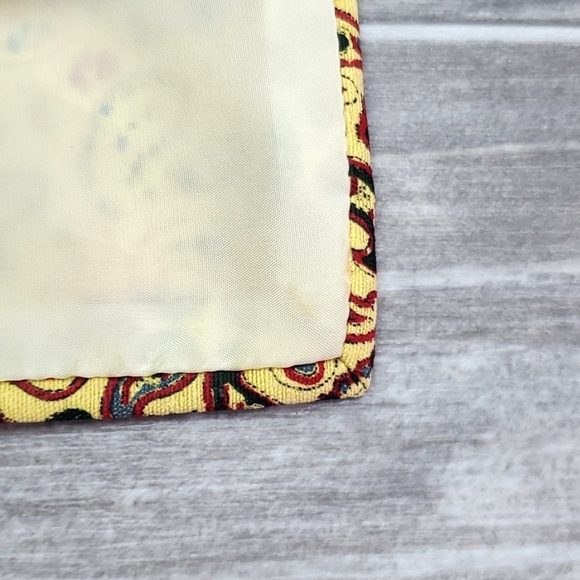 Brooks Brothers Makers Vintage Gold Paisley Silk Neck Tie | 53 inch length - Picture 5 of 7